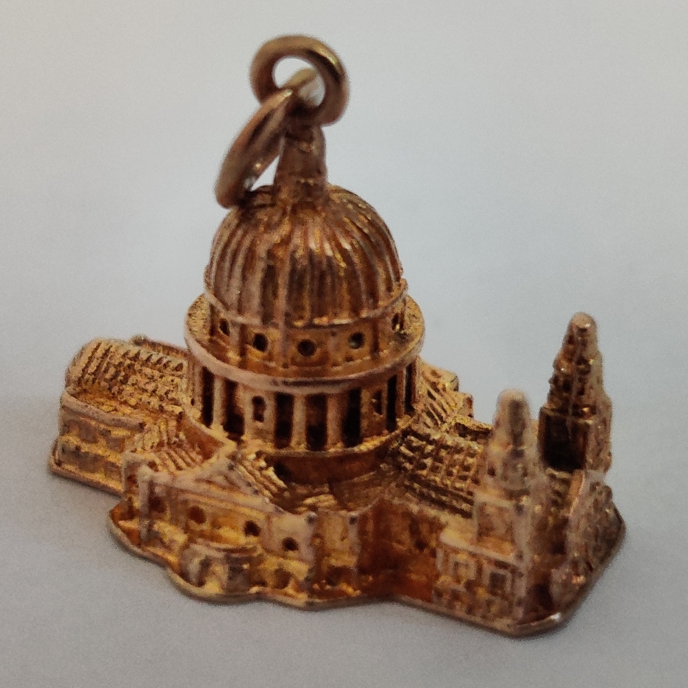 Vintage 9K 9CT St Paul's Cathedral Charm Pendant